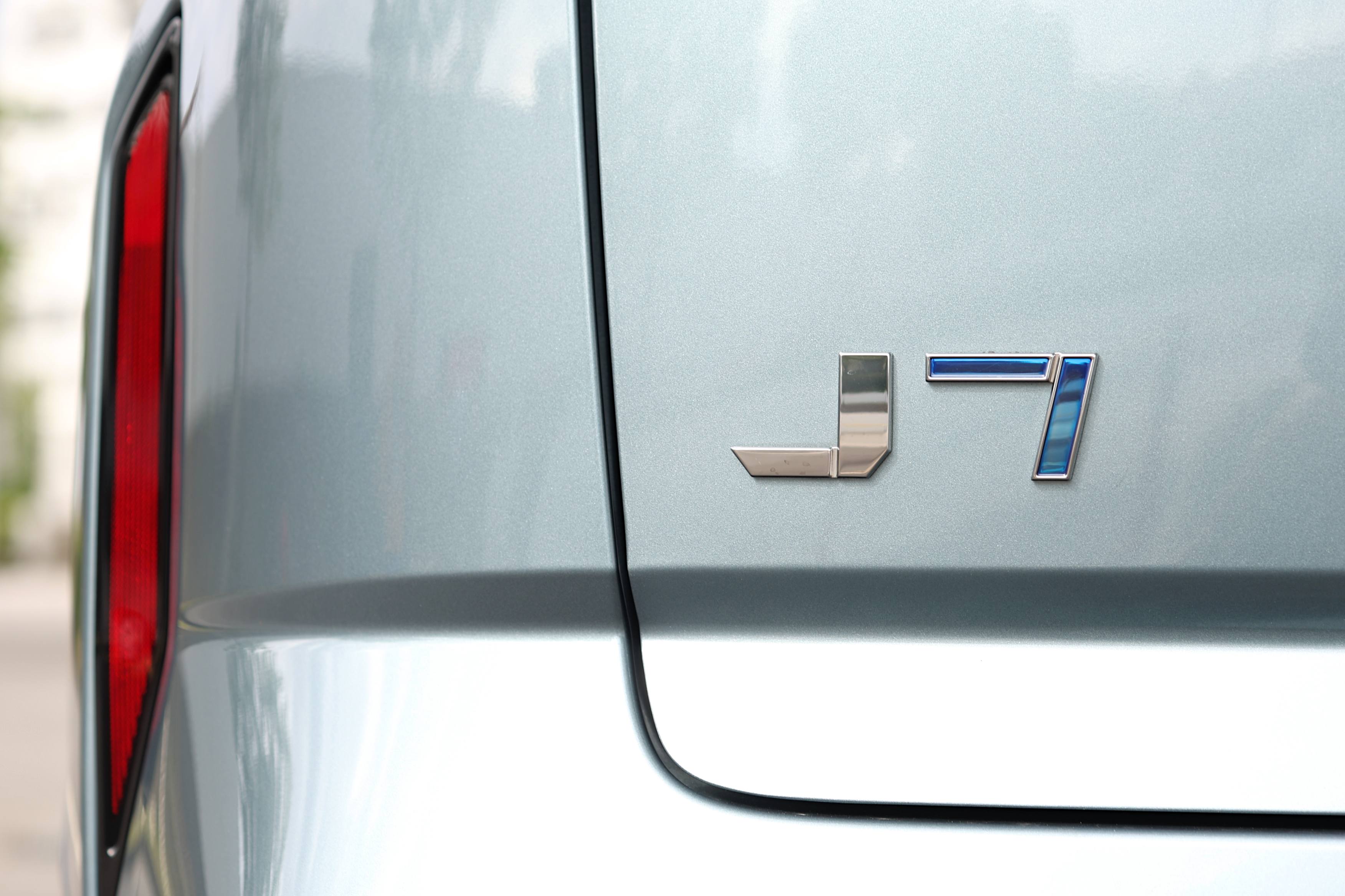 Editors%2 Fimages%2 F1767171024269 Mreview Jaecoo J7 Going The Extra Extra Mile 7