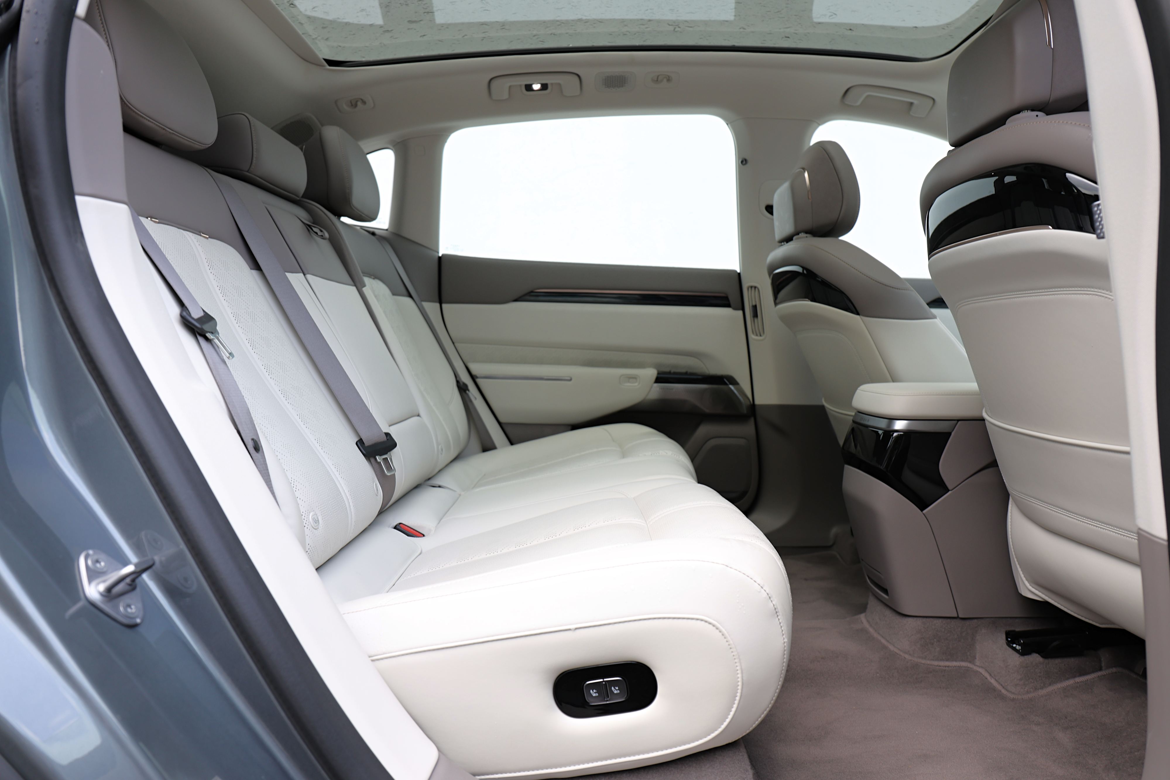 Editors%2 Fimages%2 F1767350545834 Mreview Zeekr 7x Awd Performance The Real Deal 9