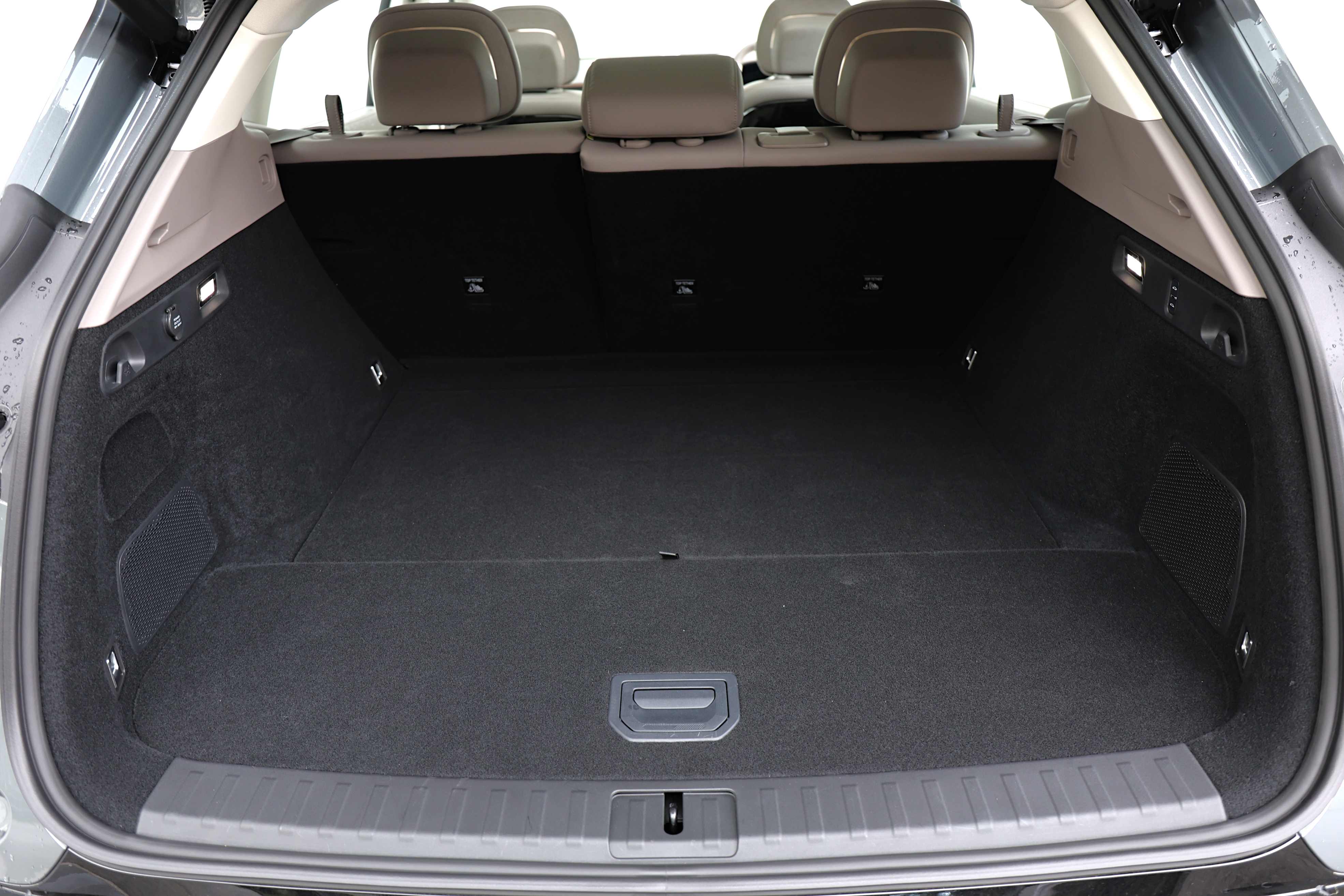 Editors%2 Fimages%2 F1767350578461 Mreview Zeekr 7x Awd Performance The Real Deal 3