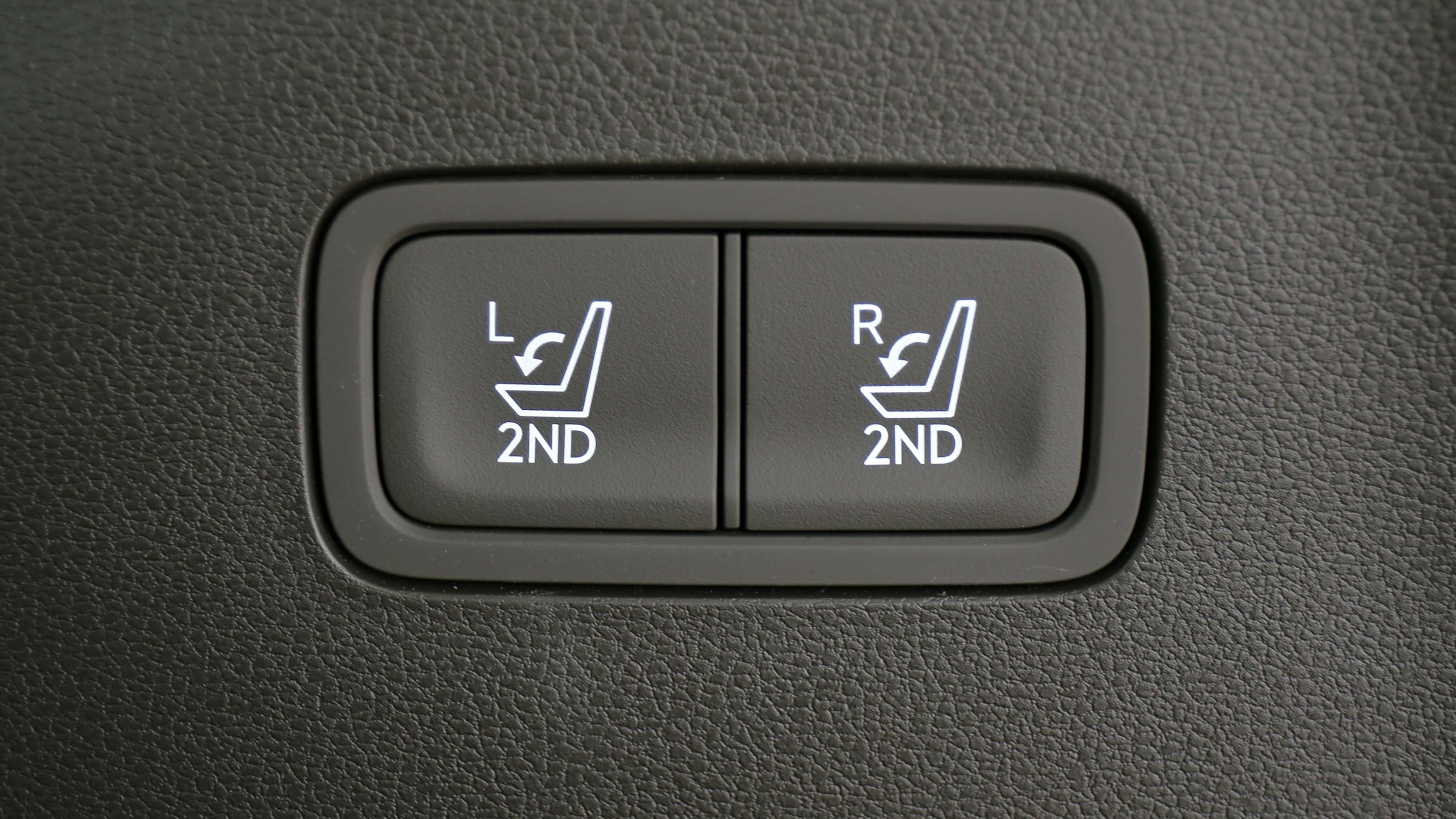 Editors%2 Fimages%2 F1767422783771 D38 V9997 Fotor