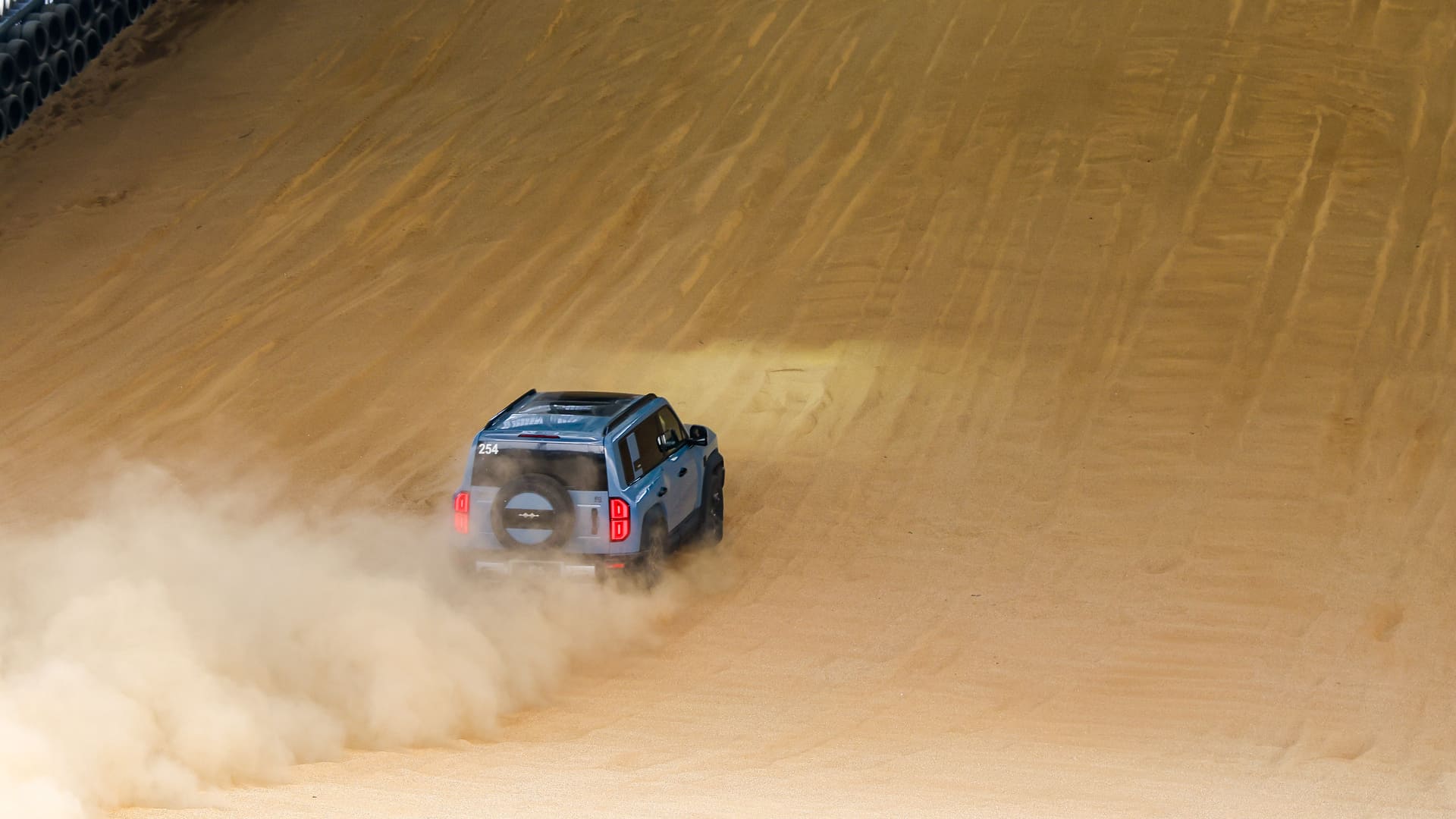 Editors%2 Fimages%2 F1770867161594 Wnqq8164+%281%29