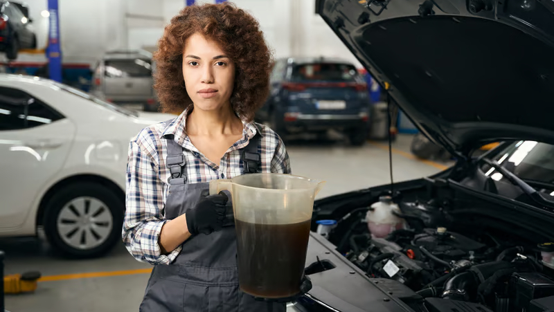 2876119720 21982e61ab B jerry cans car oil