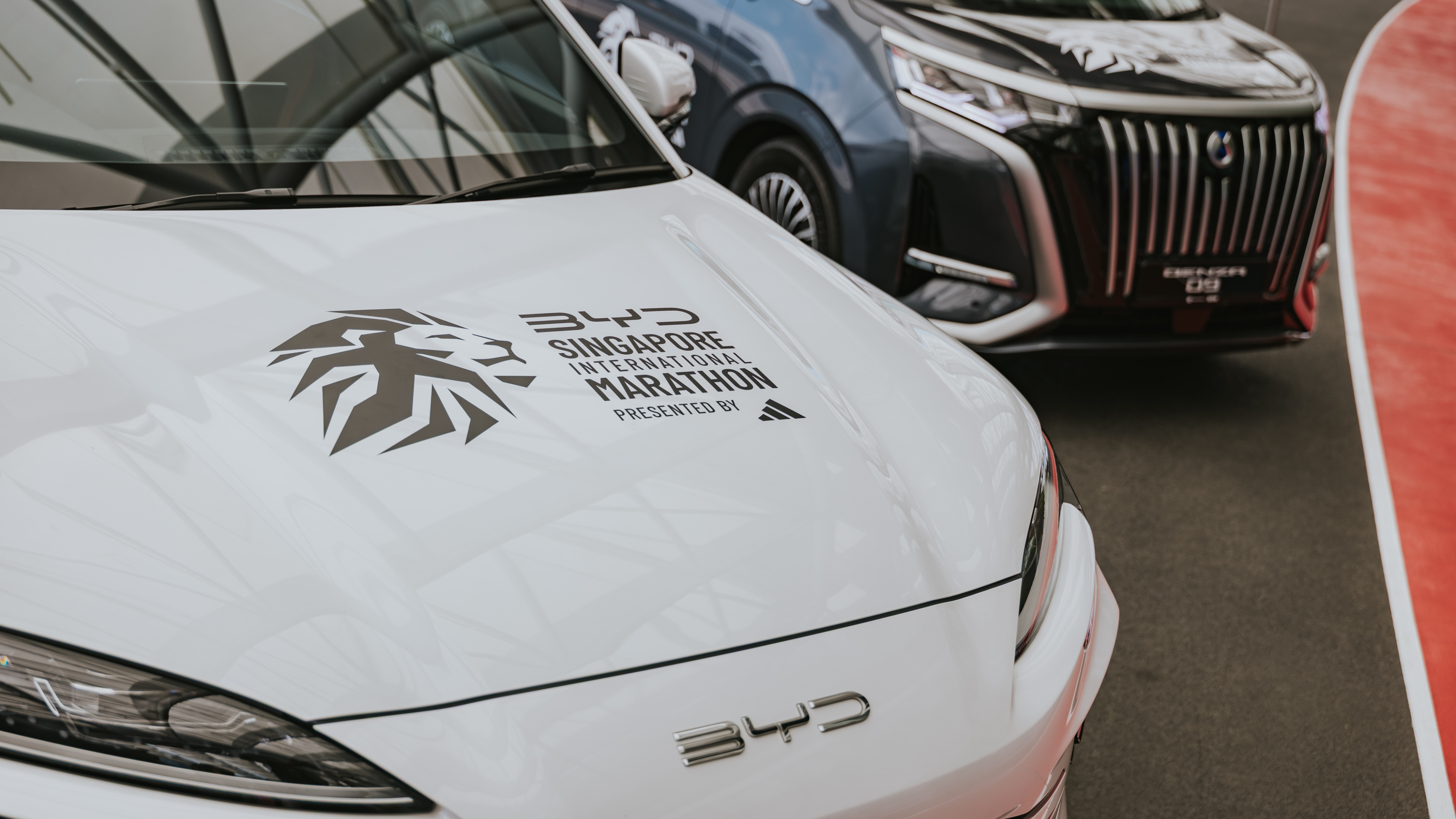 Editors%2 Fimages%2 F1773812676049 Byd Marks A New Era For Singapore Marathon As The New Title Sponsor 1