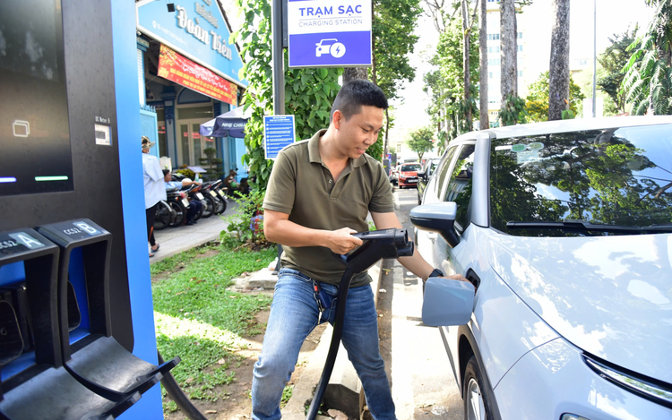 Editors%2 Fimages%2 F1775124354105 1775124354105