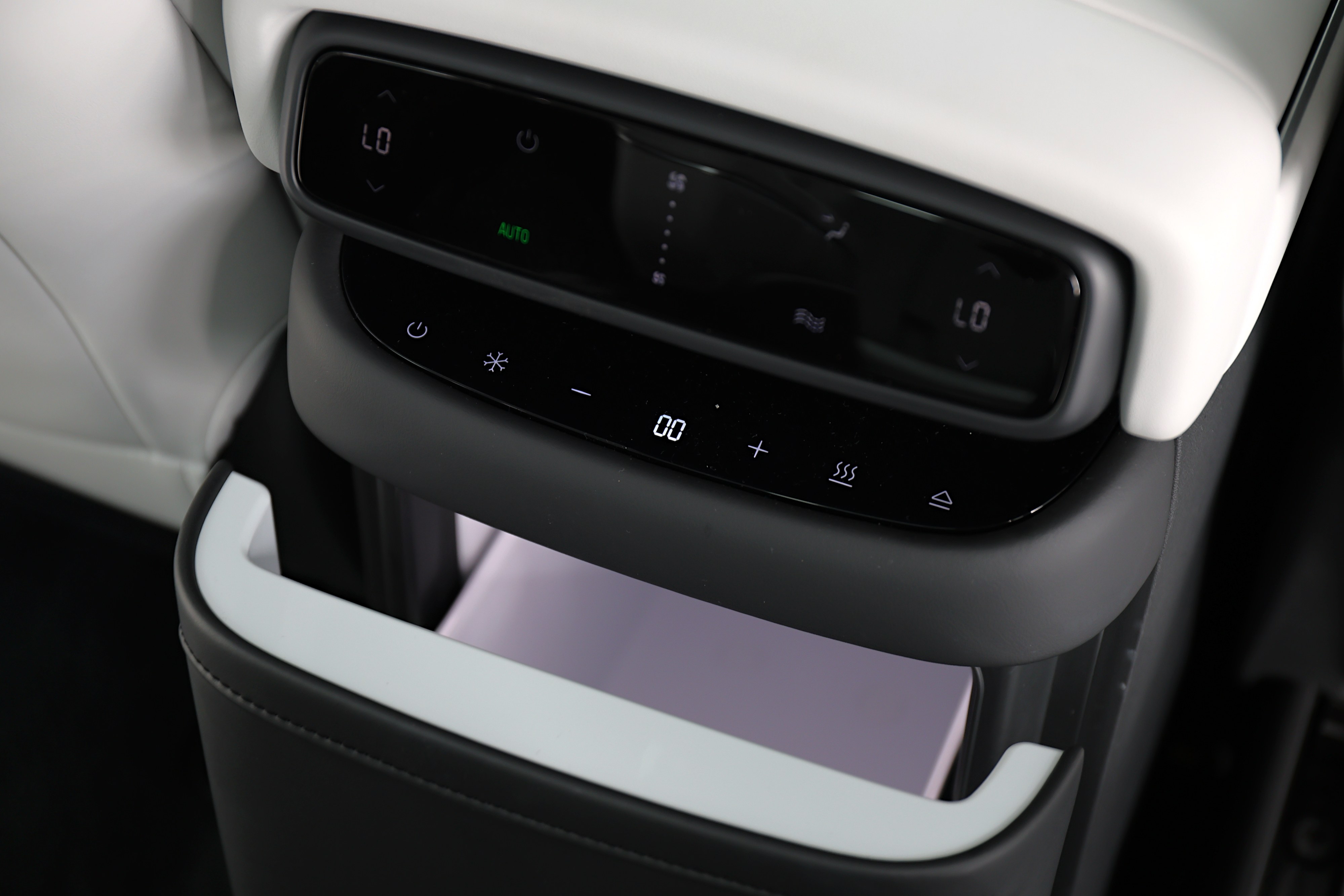 Editors%2 Fimages%2 F1775546597787 Eos 6027 Fotor