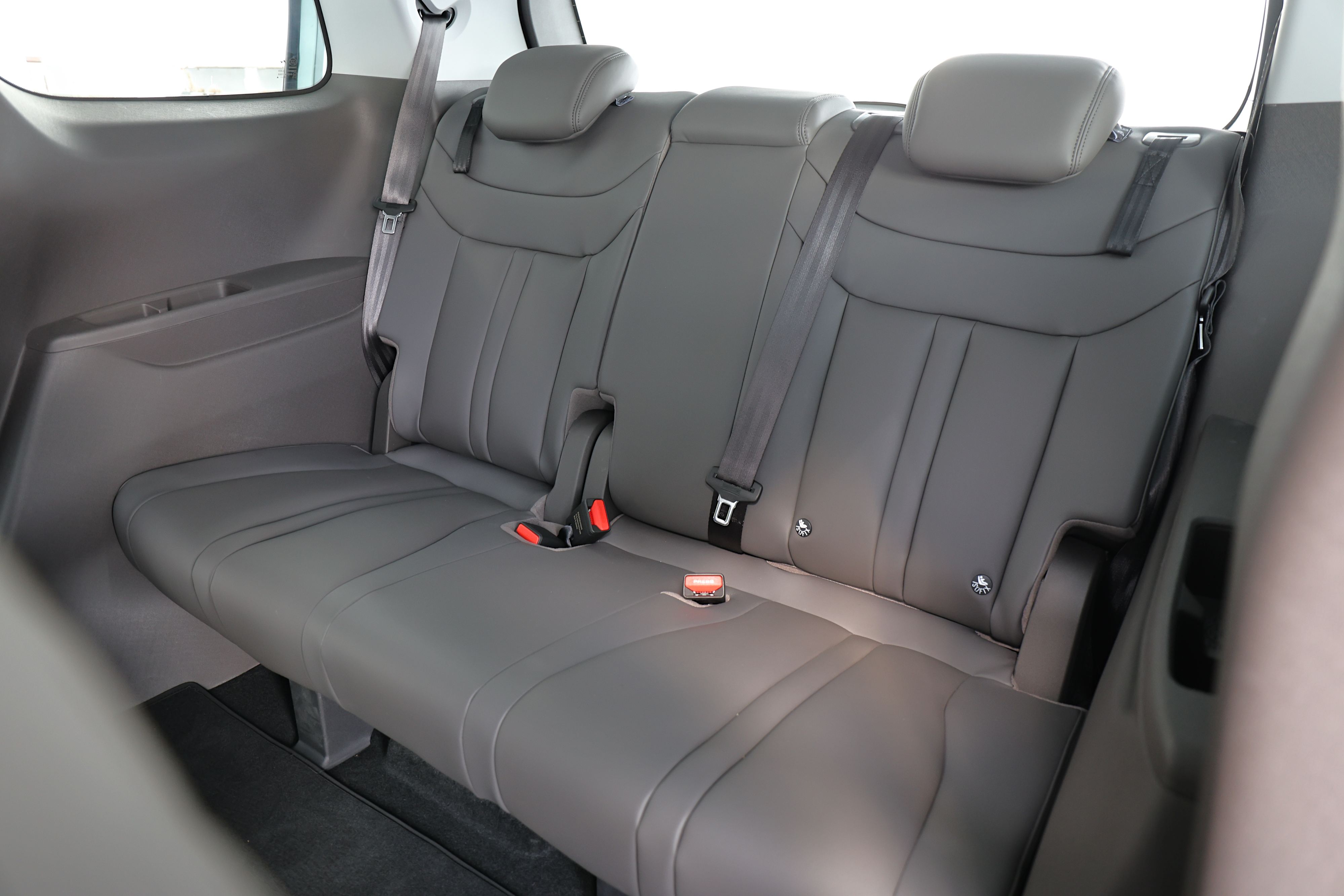 Editors%2 Fimages%2 F1775712845697 Eos 0632 Fotor