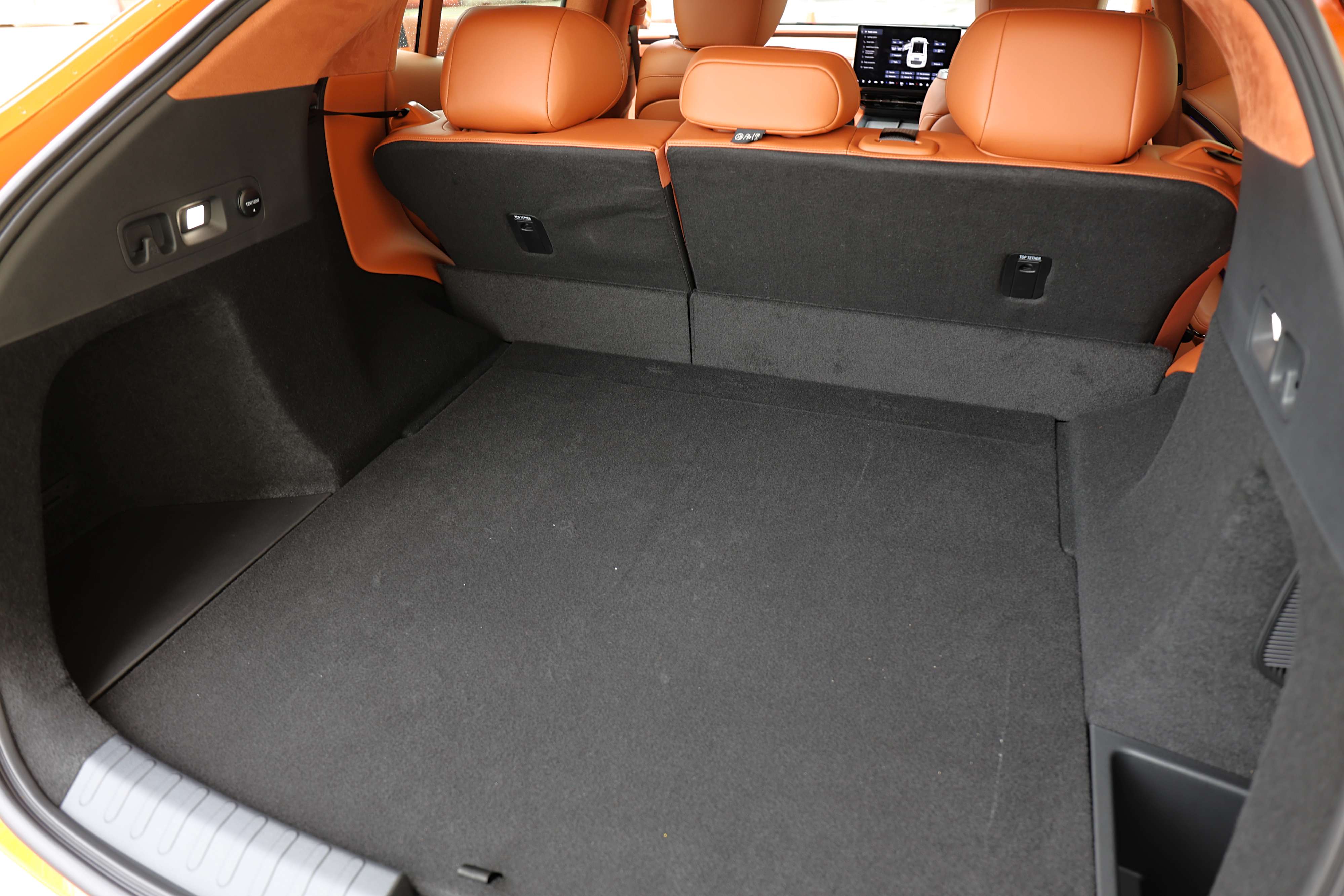 Editors%2 Fimages%2 F1776233709279 Eos 2496 Fotor