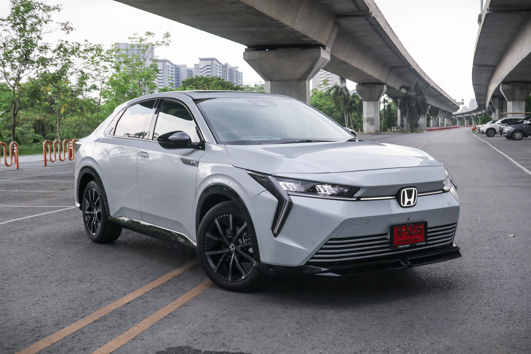 Honda e:N2 Review A crossover SUV packed with features at a price of 1.429 million Baht.