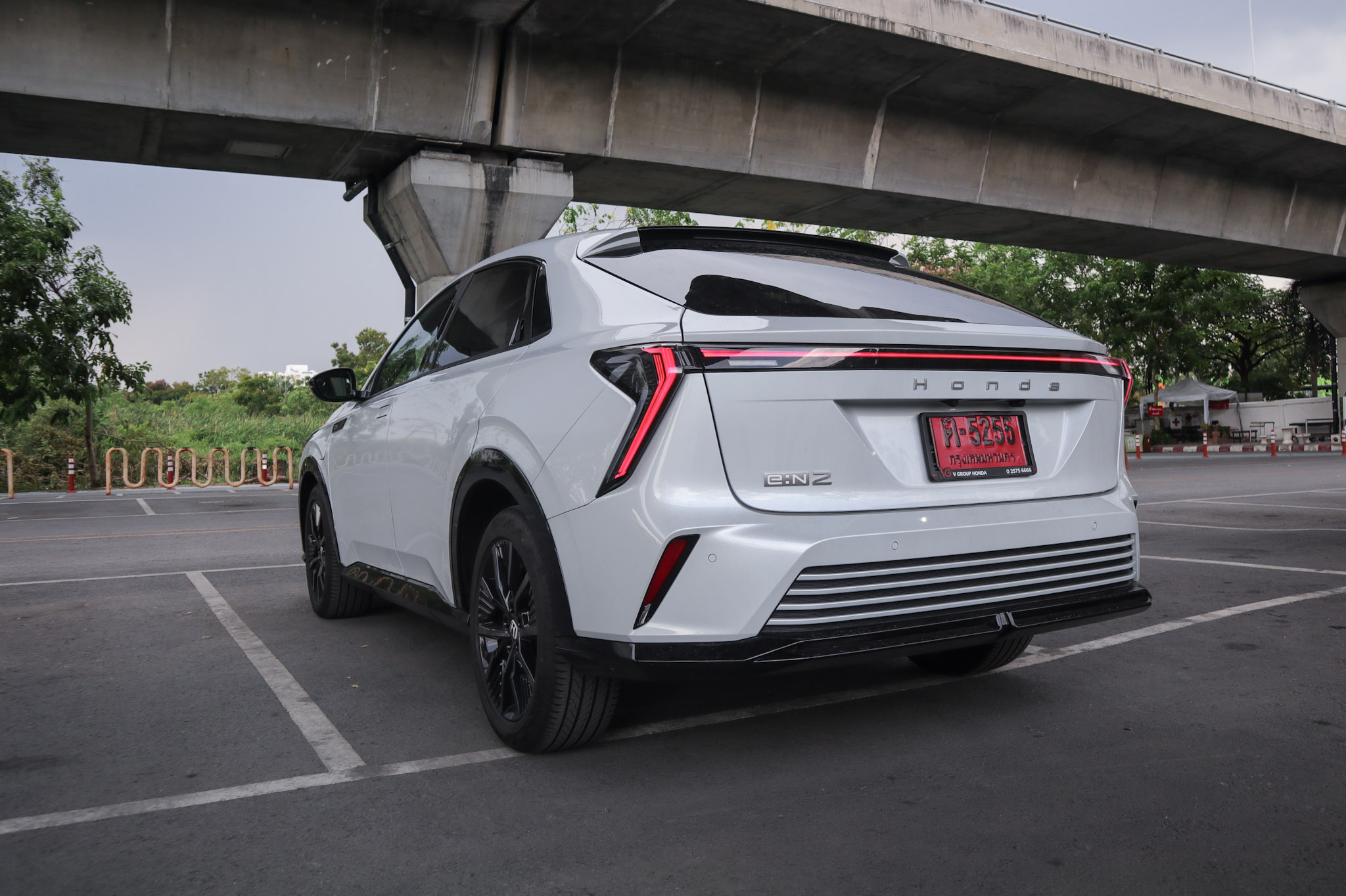 Honda eN2 rear view