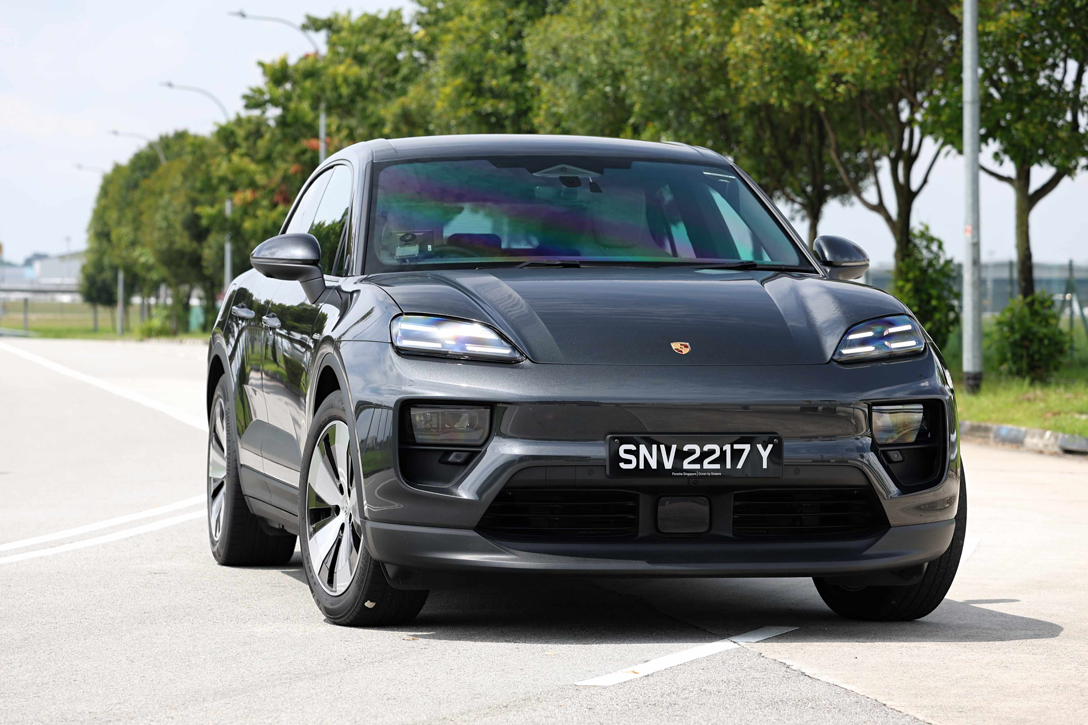 Editors%2 Fimages%2 F1779166062830 Mreview Porsche Macan 2 Electric Much More Than Just Another Electric Suv Featured