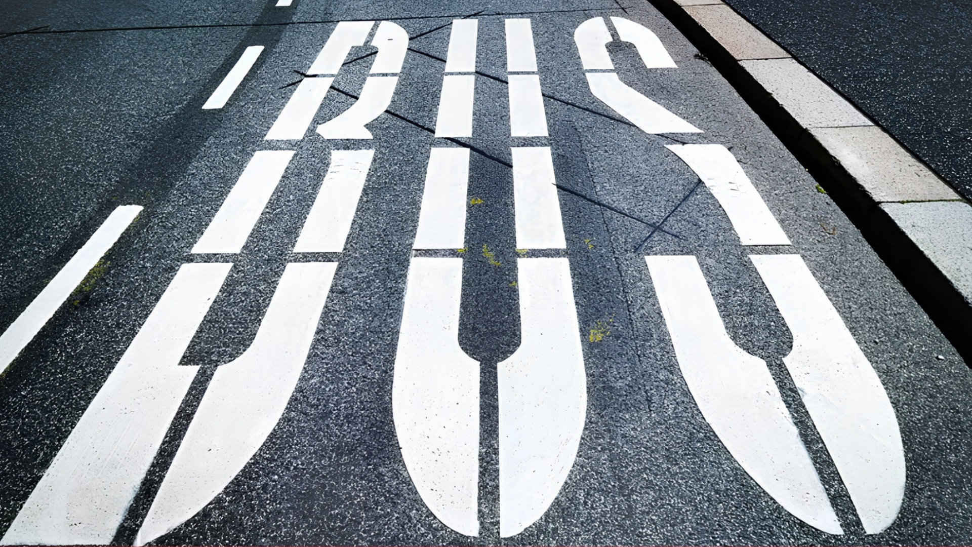 Editors%2 Fimages%2 F1780477830585 2024+Update+Bus+Lane+Laws