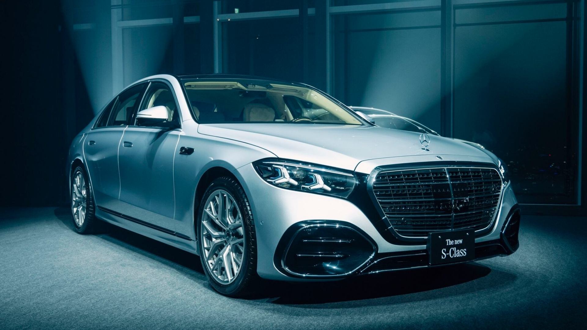 New Mercedes-Benz S-Class facelift in Japan