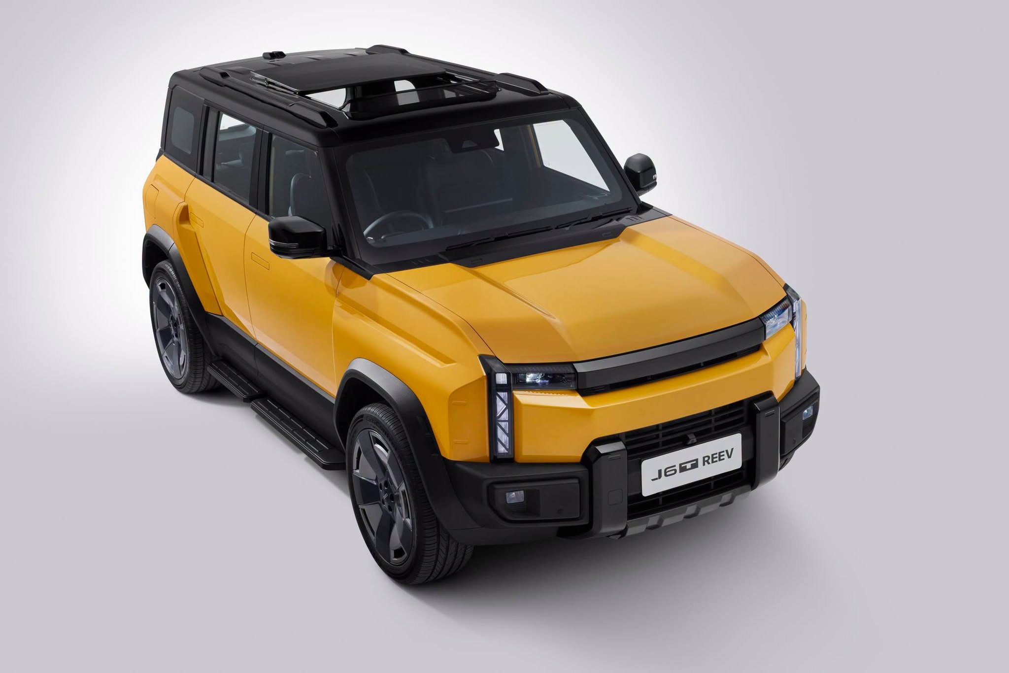JAECOO 6T REEV debuts as the first rugged, range-extended SUV in Thailand