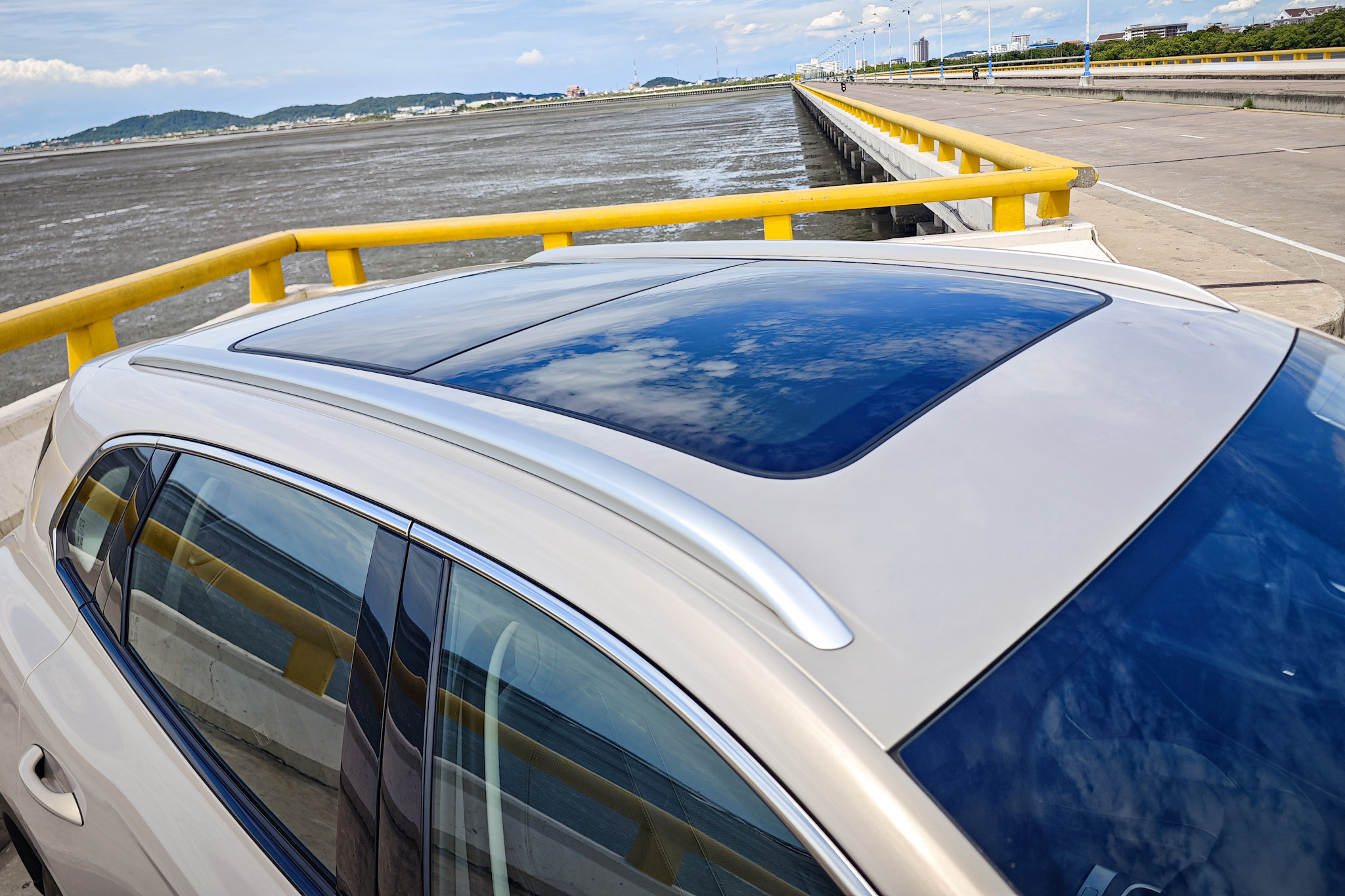The S5 EV Panoramic Sunroof