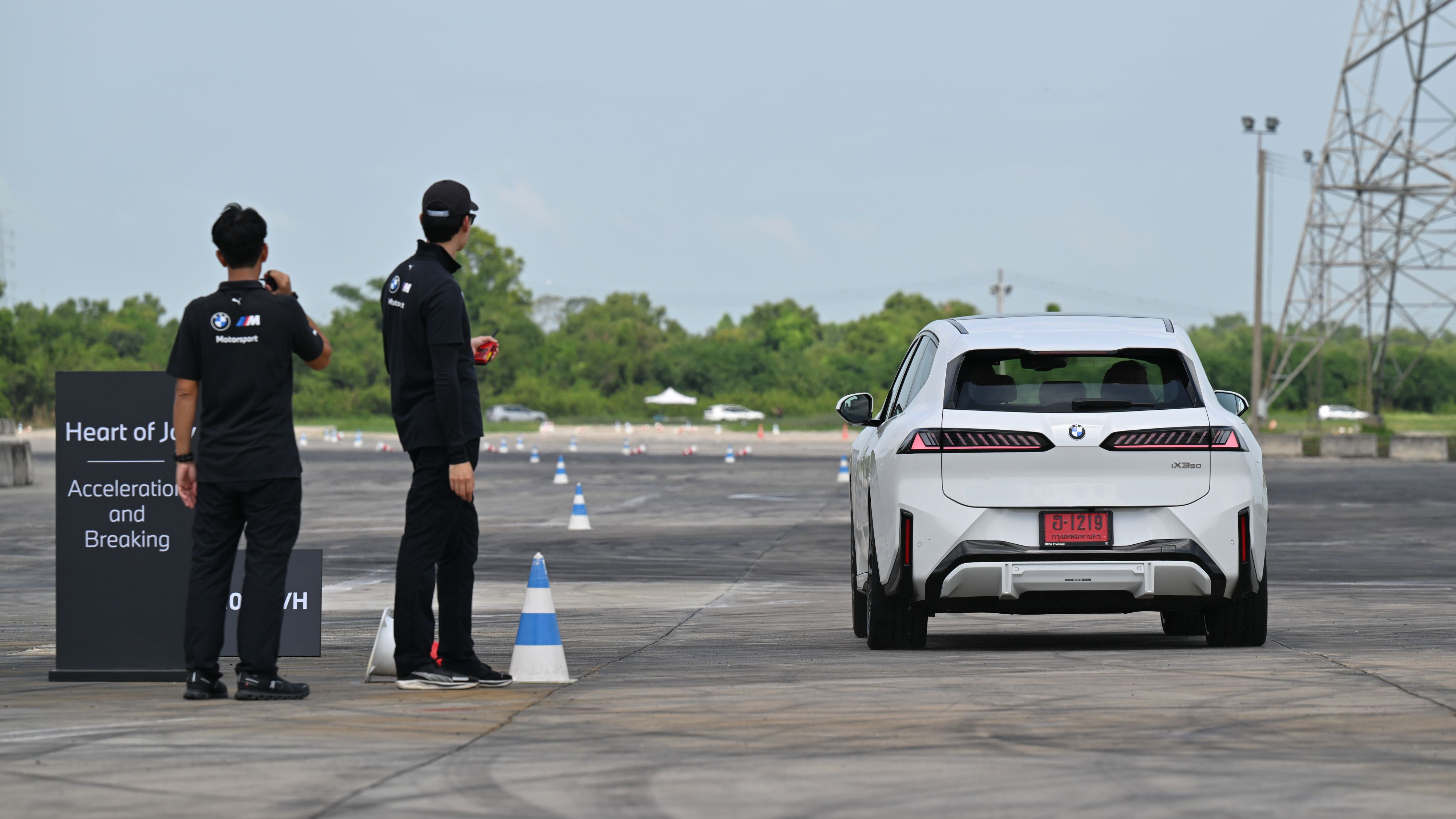 Editors%2 Fimages%2 F1784196131966 Motormouth+ +My+Bmw+I X3+Experience+In+Thailand+With+Car+Nuts+And+Coconuts+ +Pic4