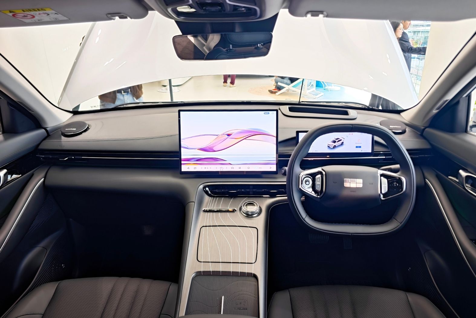 interior of Starray EM-R