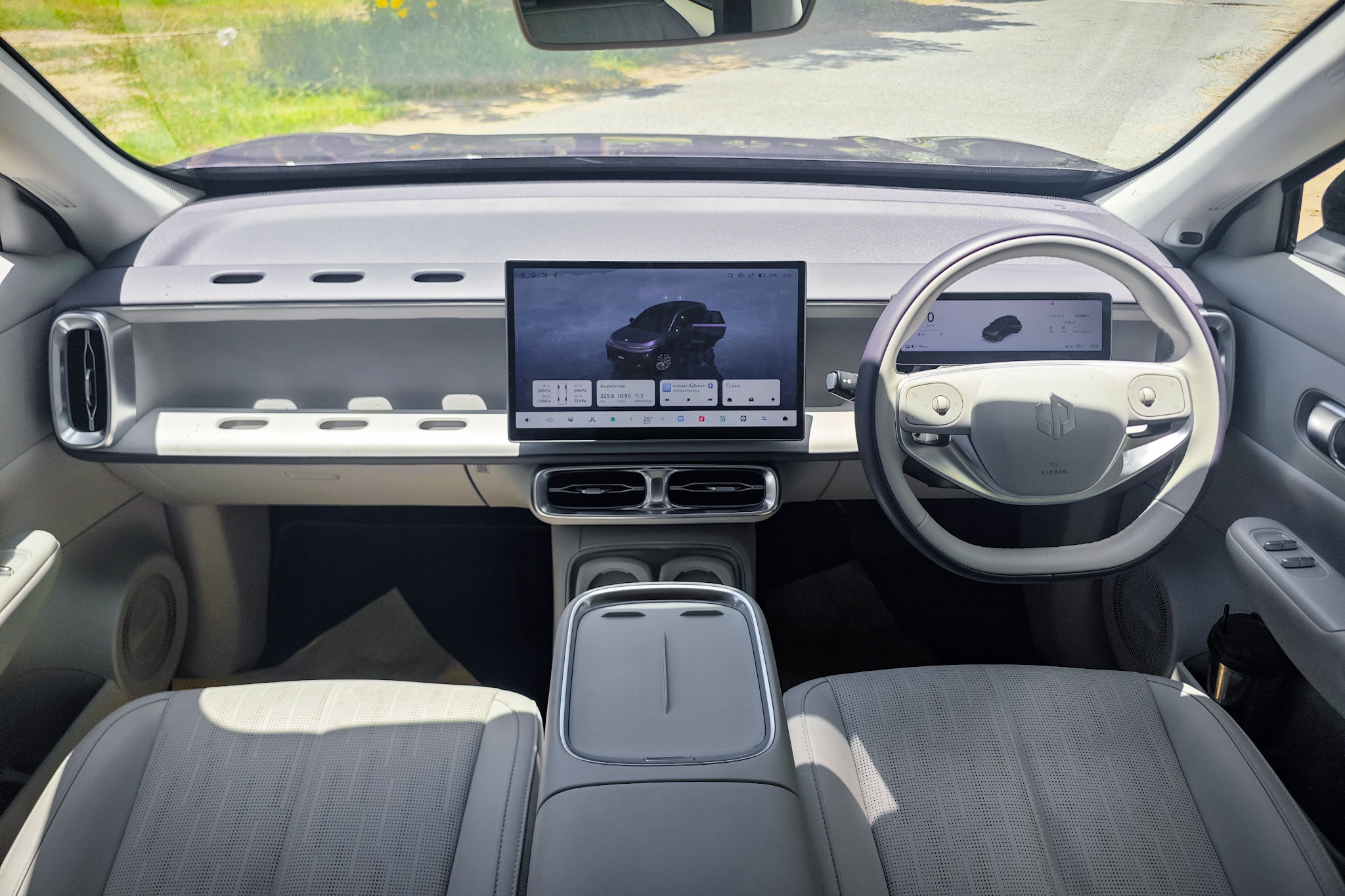 The Leapmotor B10 minimalist dashboard