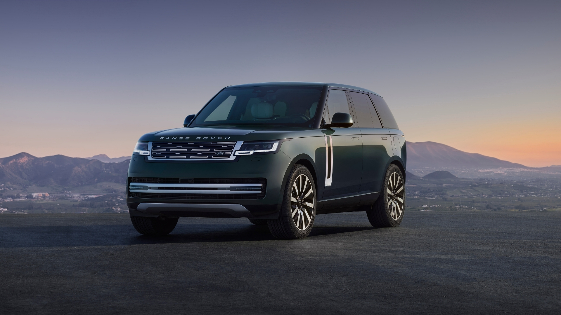 Range Rover Electric เอสยูวีไฟฟ้า 100%