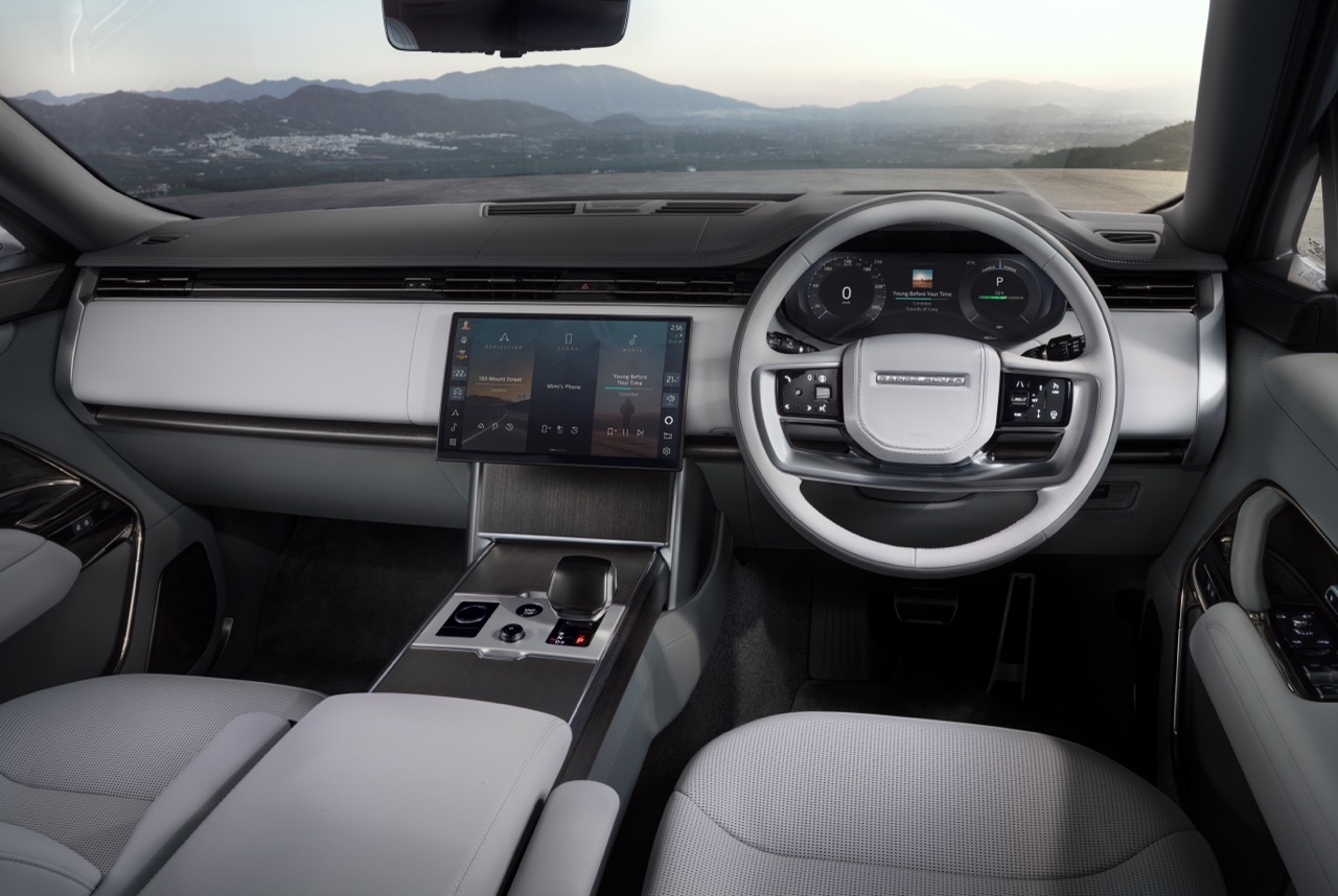 ภายในห้องโดยสาร Range Rover Electric