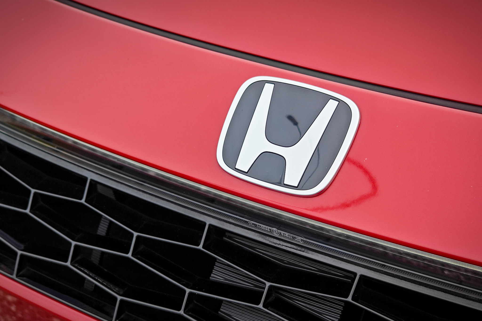 New flat design Honda emblem