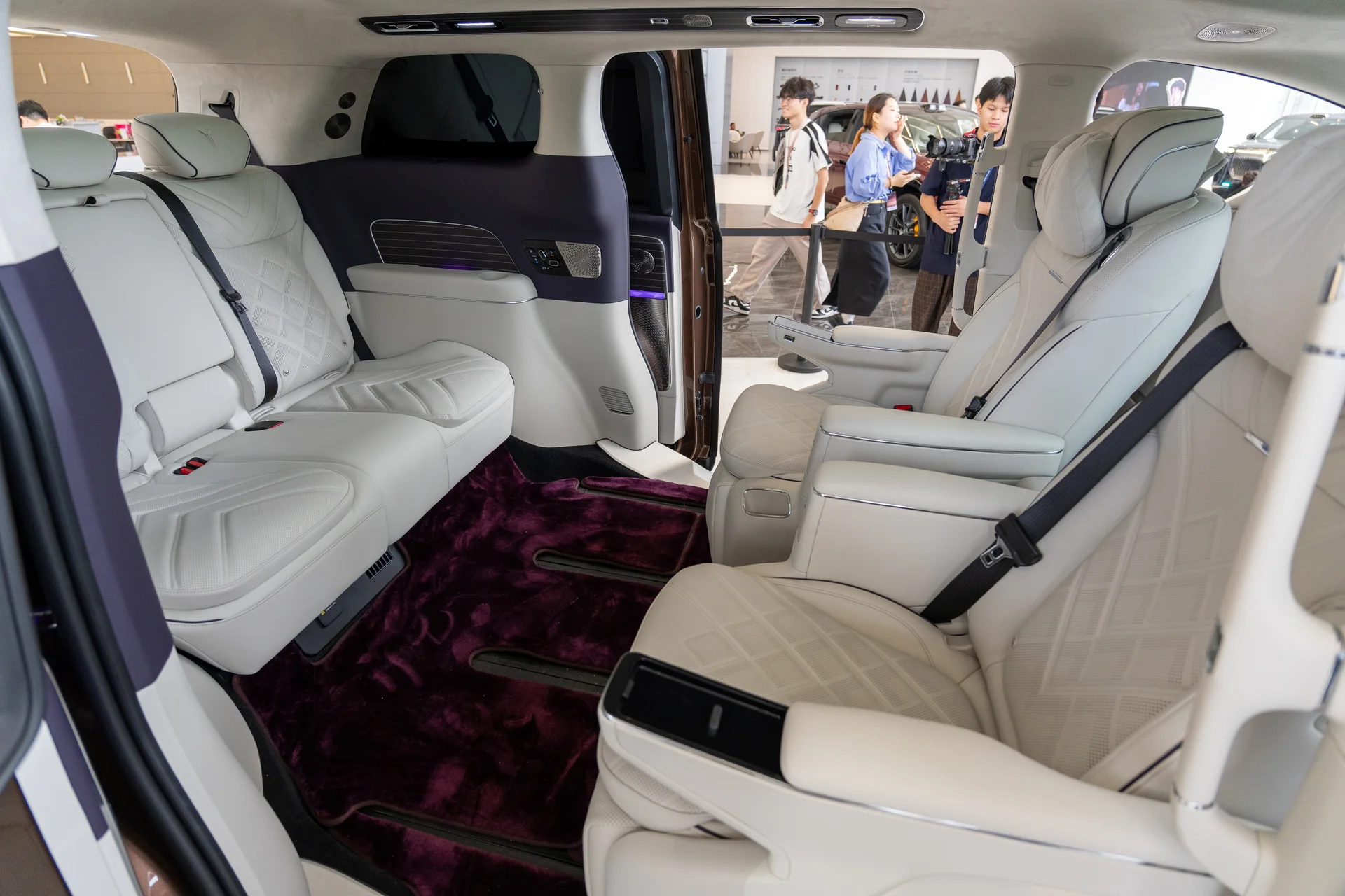 Editors%2 Fimages%2 F1790244673390 The Voyah Dream 9 Ultra Luxury Mpv Is Unveiled And Set To Come To Singapore Soon 5