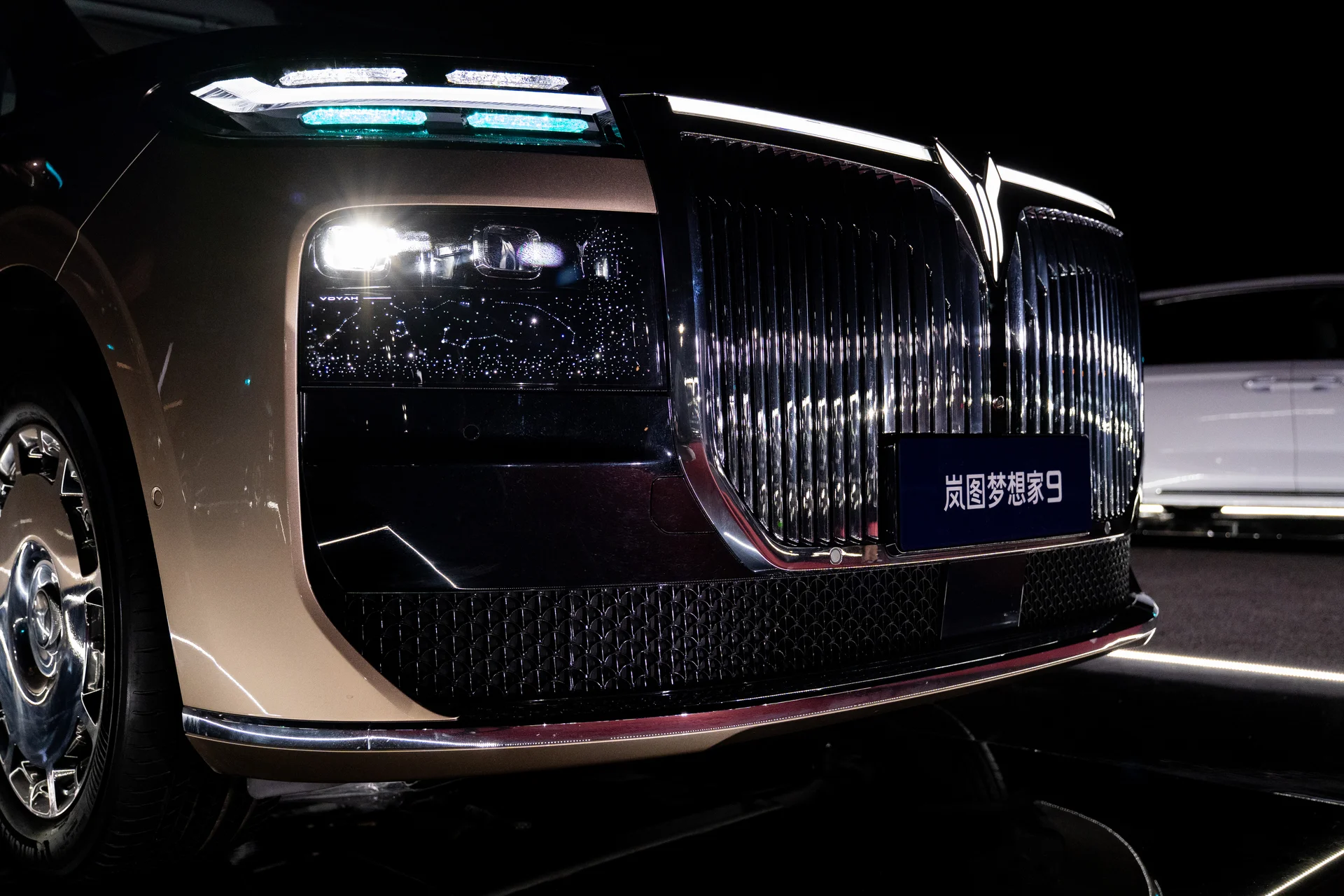 Editors%2 Fimages%2 F1790244717928 The Voyah Dream 9 Ultra Luxury Mpv Is Unveiled And Set To Come To Singapore Soon 3