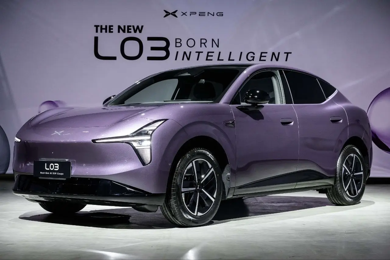 THE NEW XPENG L03 Fastback exterior silhouette