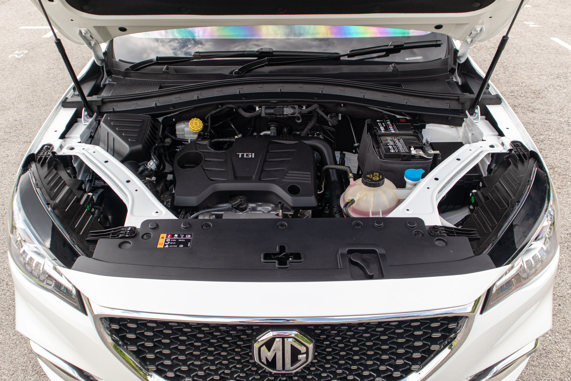 mreview-mg-hs-an-unexpected-front-runner-articles-motorist-singapore