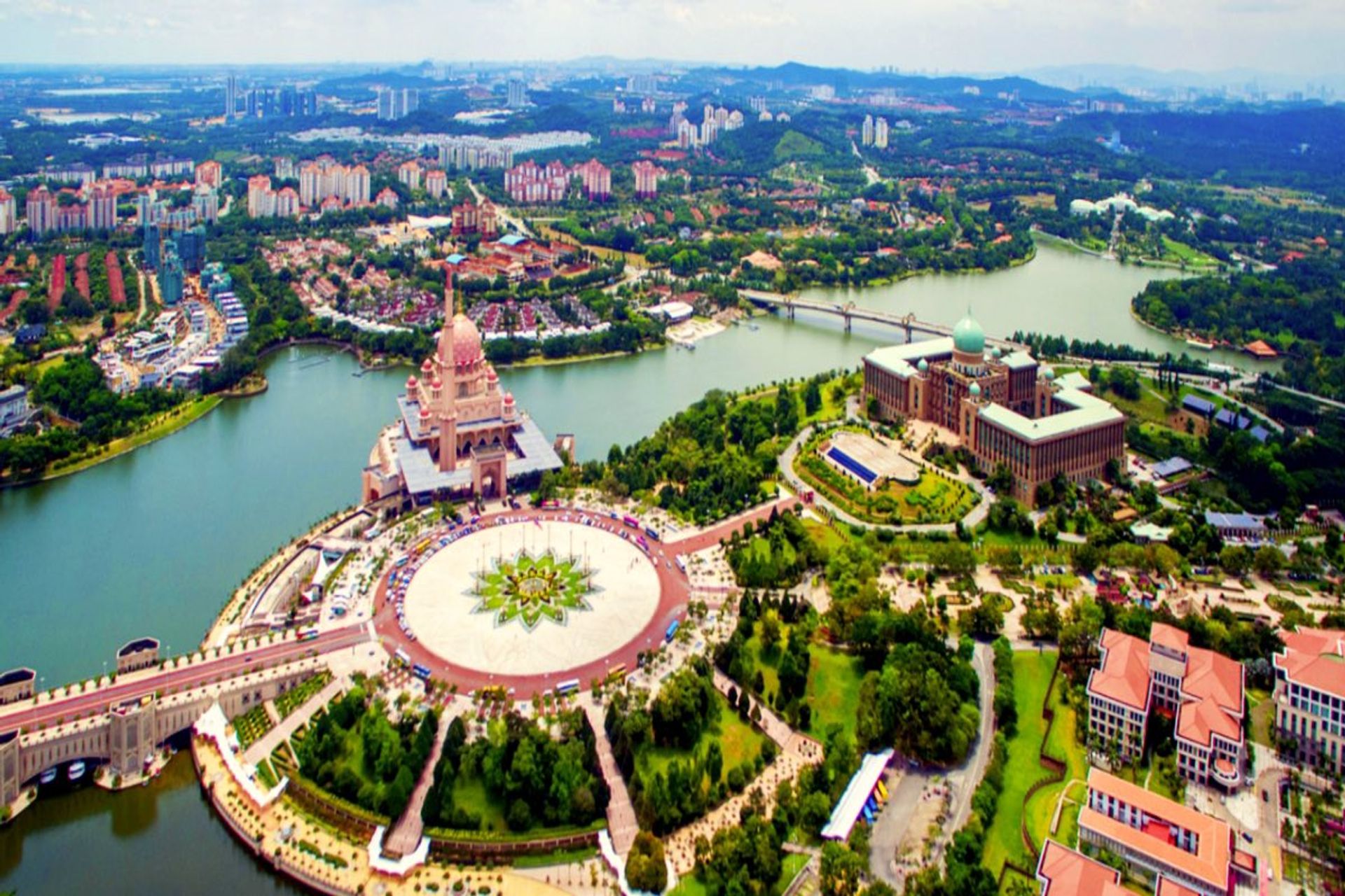 Dealing with Roundabouts in Malaysia Articles Motorist Malaysia