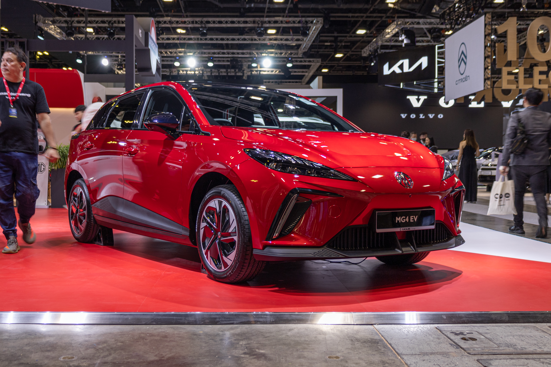 MG Unveils MG4 EV and AllNew MG ZS EV at the Singapore Motor Show