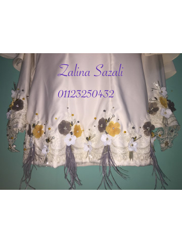 Photo 2 of Moden KM1 Kurung Moden With Cape- White- Nikah
3D flower Beading