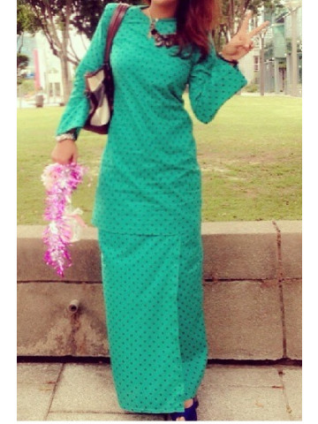 KM001 Kurung moden