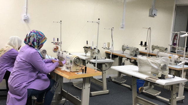 Fm Universal Photo 3 of Tailor-431