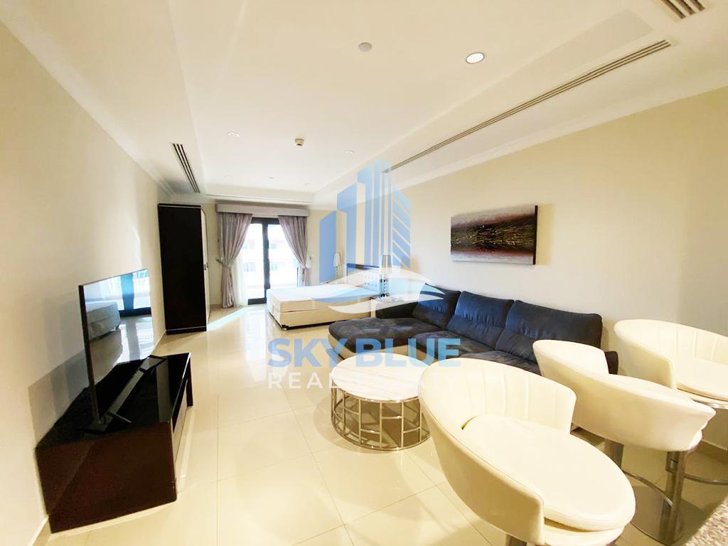 Spacious Studio with Balcony in Porto Arabia