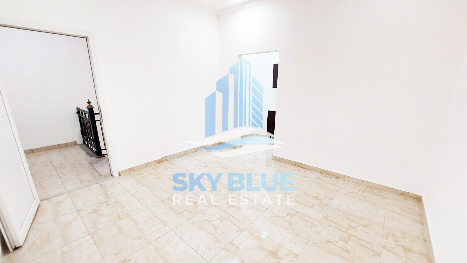 Stylish Penthouse Studio – Bills Covered