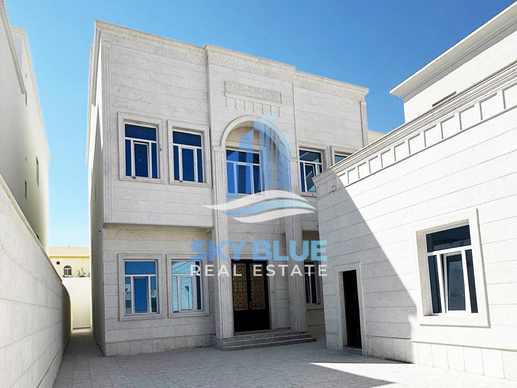 Luxury 8 Master Bedroom Villa in Al-Kheesa