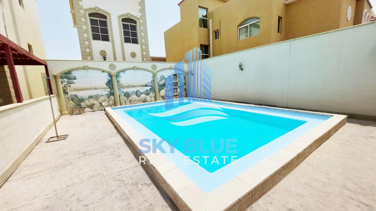 Spacious Penthouse Studio  - Bills Included
