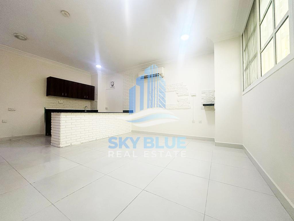 Spacious 1 BHK with Backyard - All Bills Included!