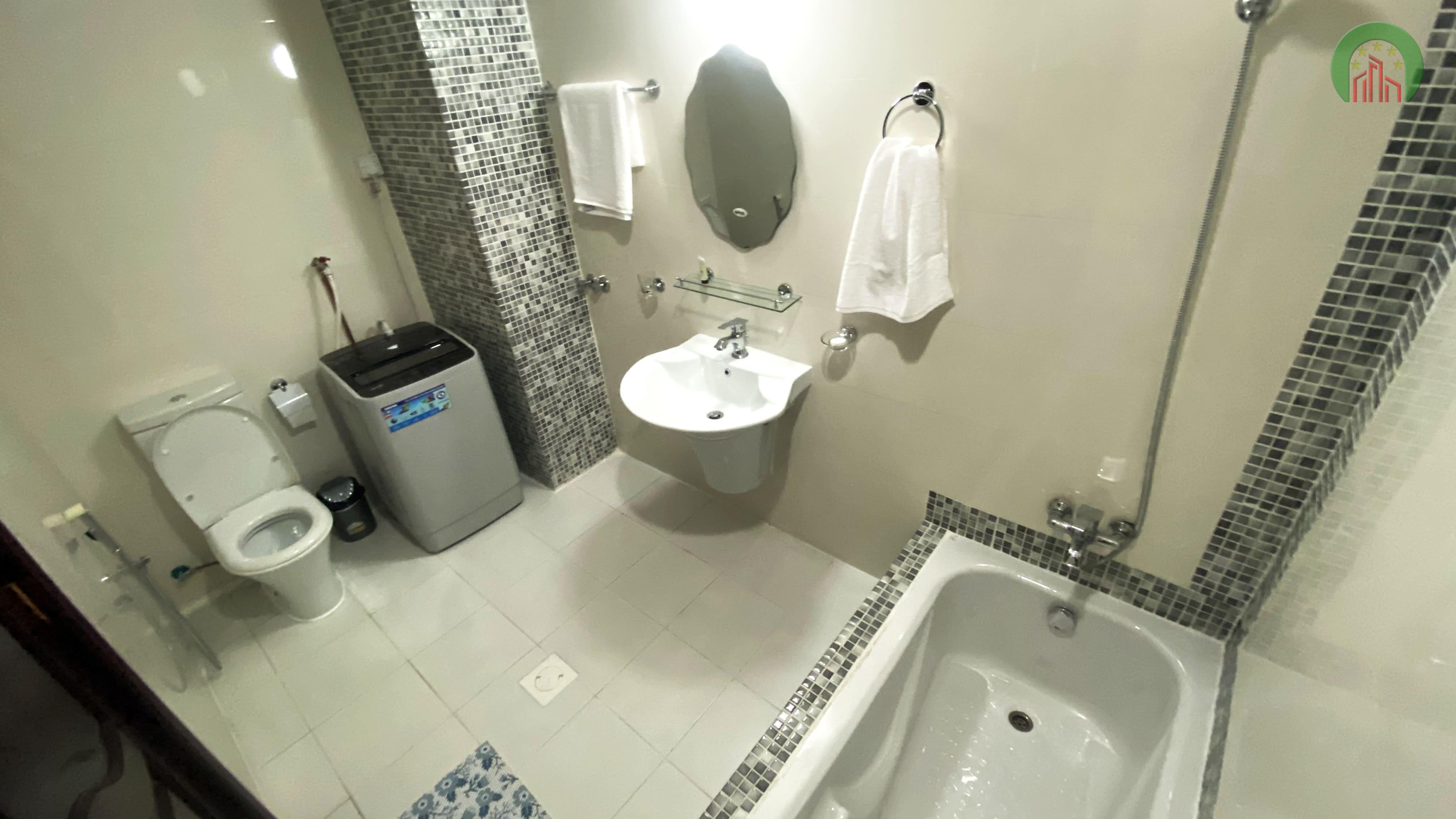 Comfortable Hotel Stay at Majestic Hotel - Hotel Apartments in Old Al Ghanim
