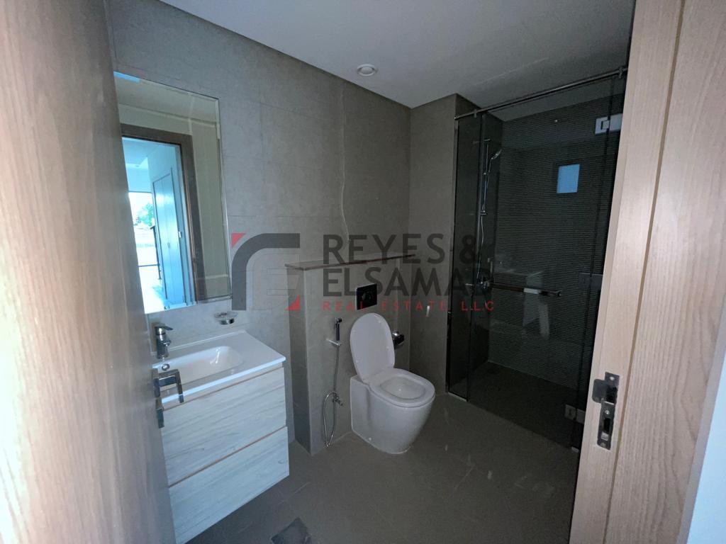 3 BEDROOMS | BRAND NEW | AMAZING LAKE VIEWS