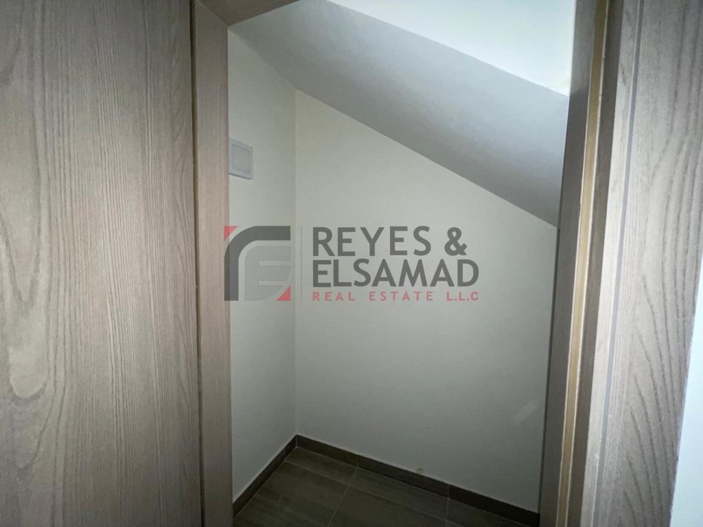 3 BEDROOMS | BRAND NEW | AMAZING LAKE VIEWS