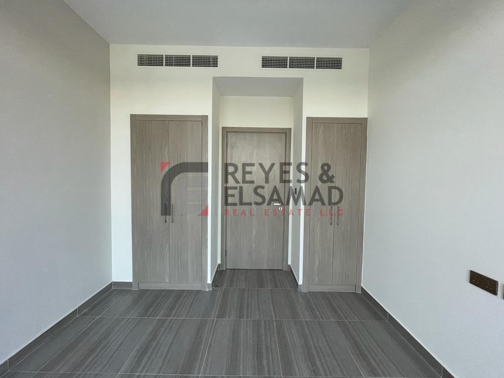 3 BEDROOMS | BRAND NEW | AMAZING LAKE VIEWS
