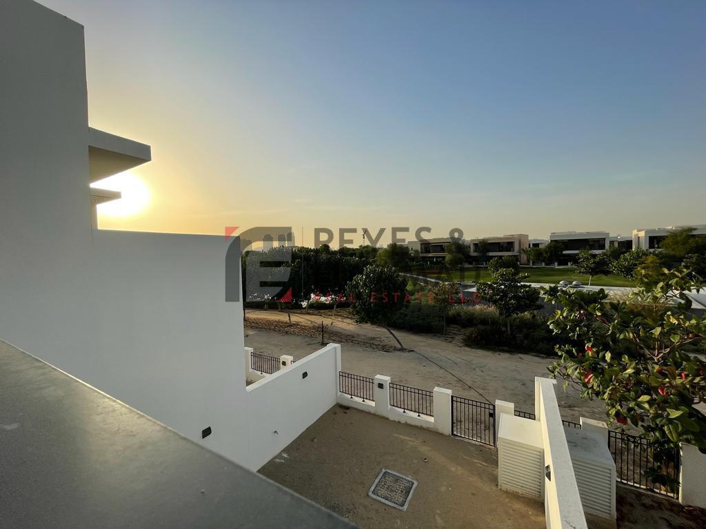 3 BEDROOMS | BRAND NEW | AMAZING LAKE VIEWS