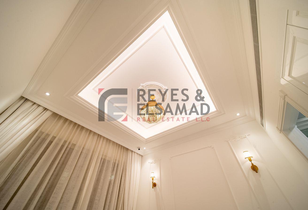 Iconic Architecture | Prime location | 5 Yrs guarantee ROI
