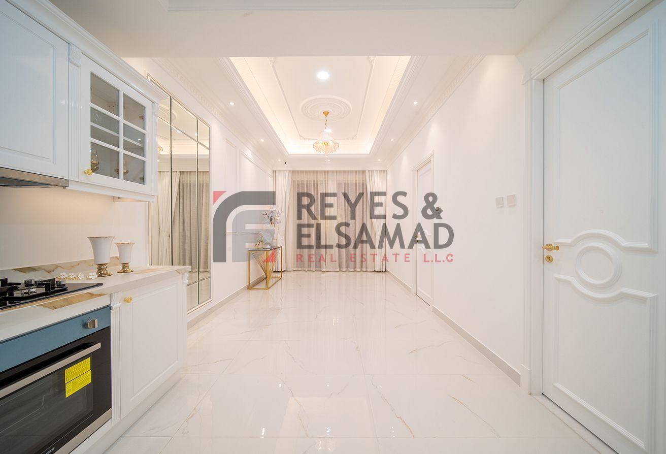 Iconic Architecture | Prime location | 5 Yrs guarantee ROI