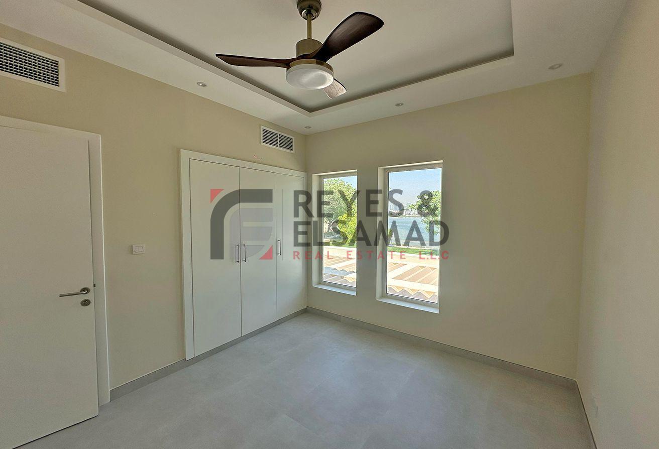 3E I Large Plot I 3Br+Study I Well maintained