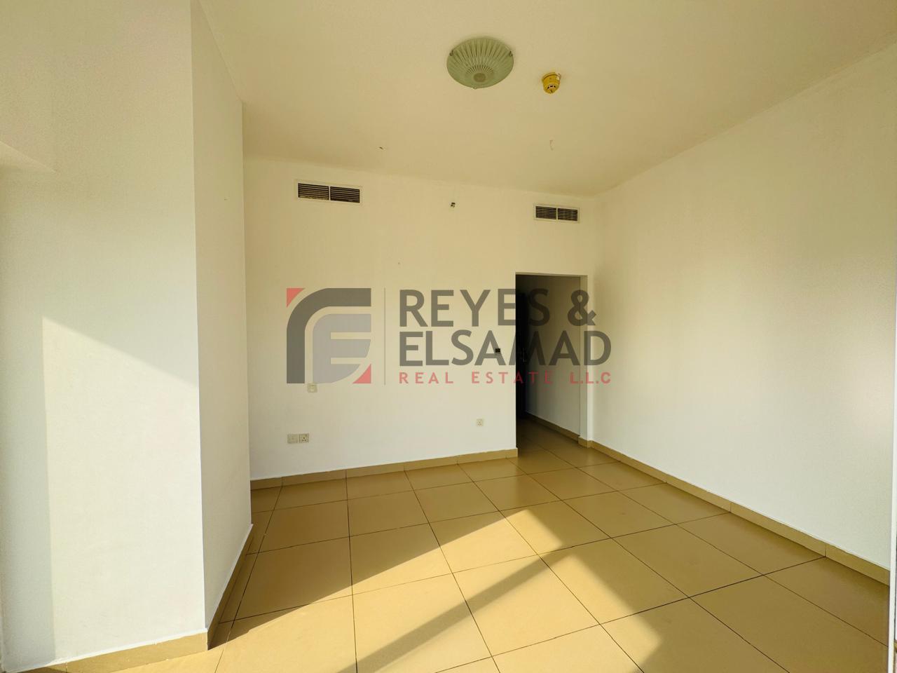Vacant | Ready to Move | Good Investment