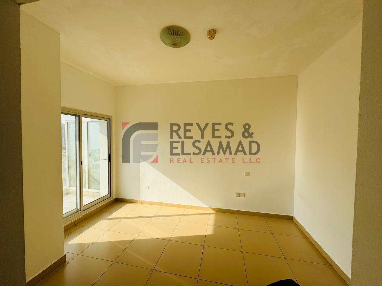Vacant | Ready to Move | Good Investment