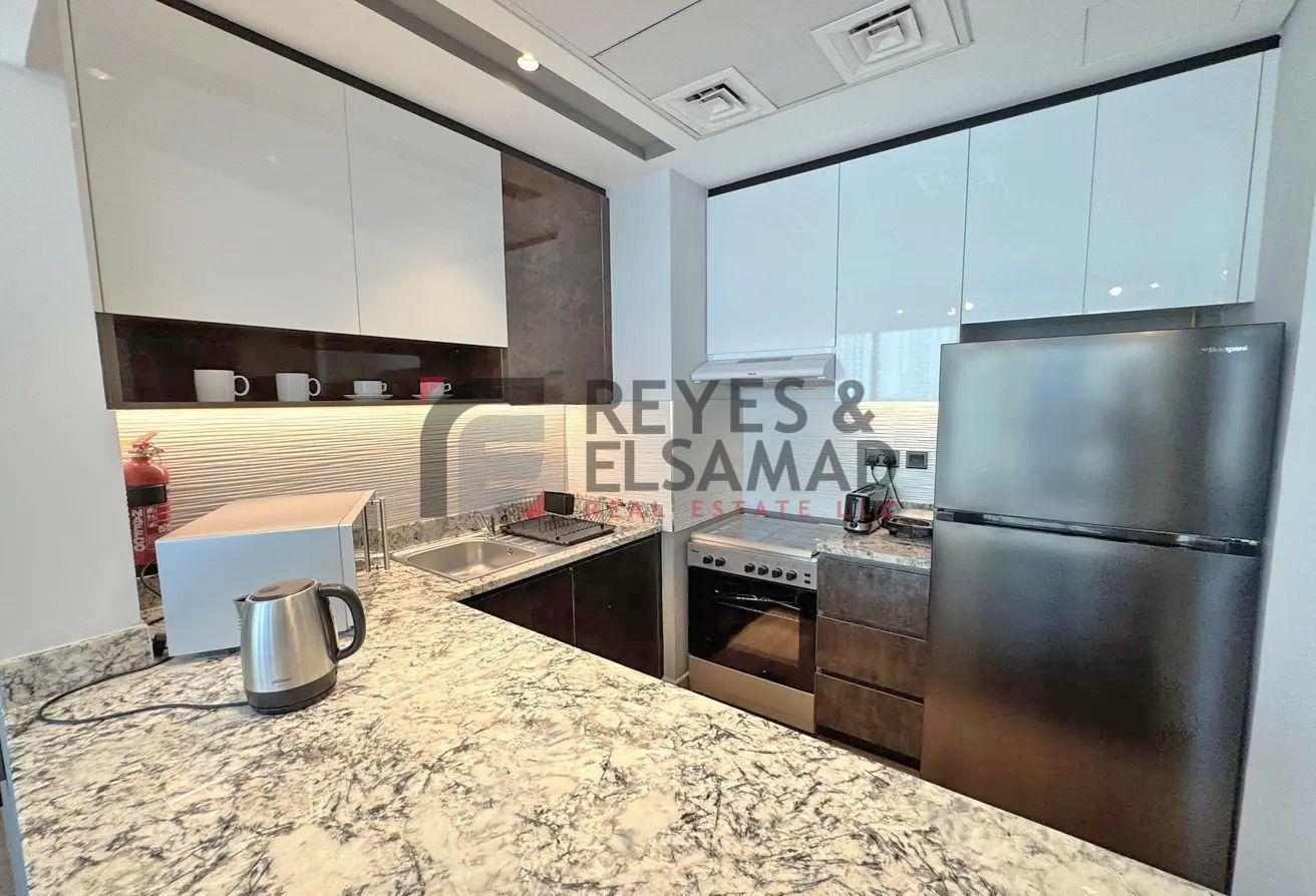 Ready to Move | Fully Furnished|Bedroom Balcony