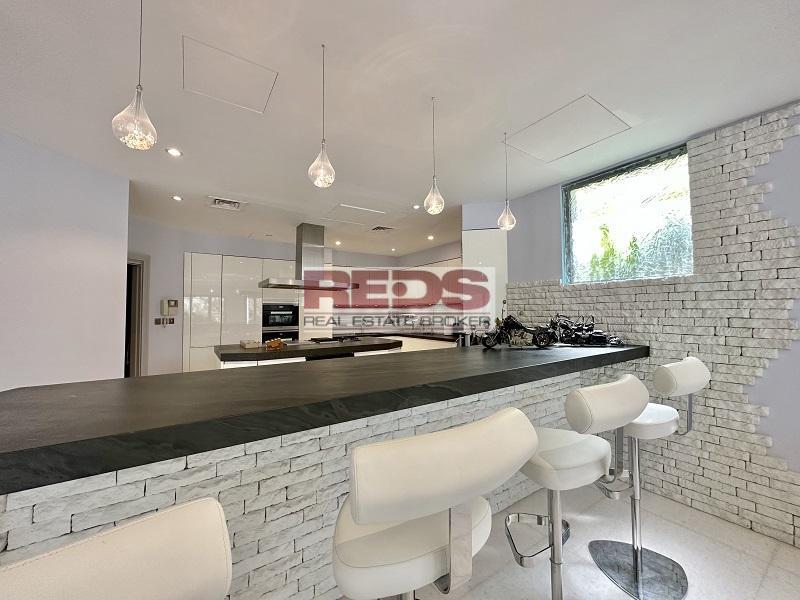 EXTENDED Plot I Renovated Villa I Atlantis View